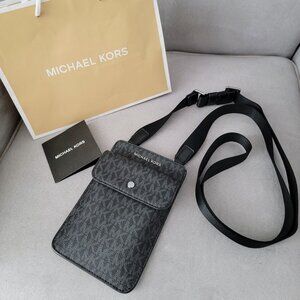 Michael Kors Accessories - Unisex Logo Smartphone Crossbody Bag